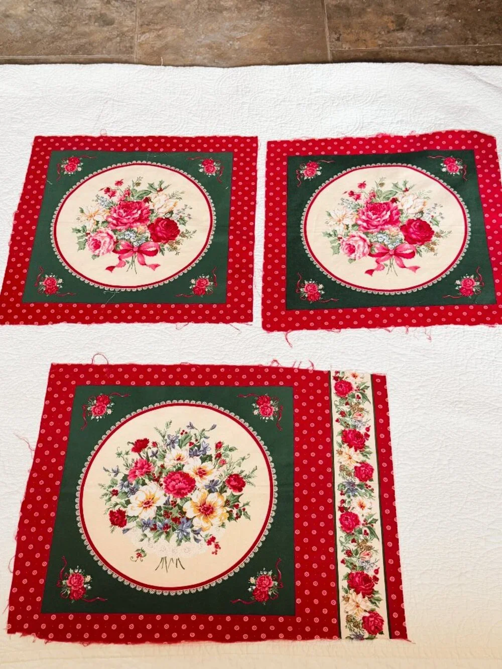 Vintage Christmas Floral Fabric Panels Red Green Roses Holiday Quilt Craft Lot